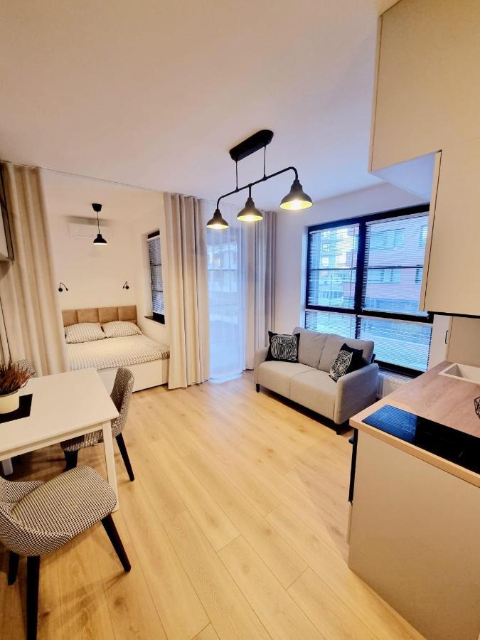 Doki Living Apartament 55 Danzica Esterno foto