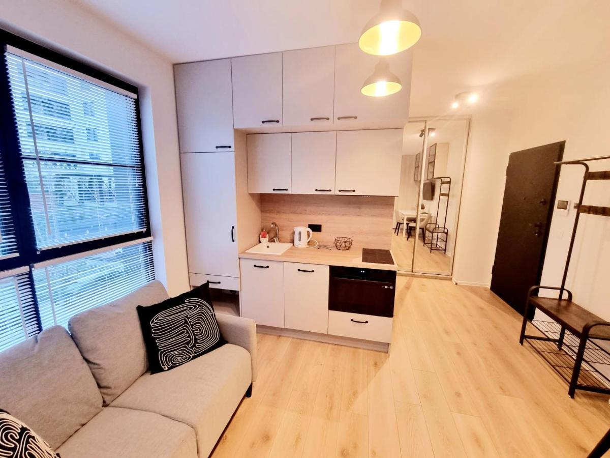 Doki Living Apartament 55 Danzica Esterno foto
